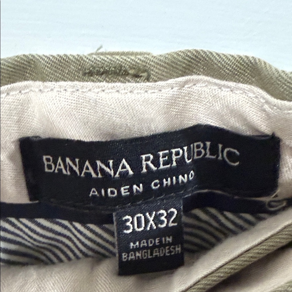 Banana Republic Men's Aiden Olive Green Chinos 30x32 - Picture 3 of 5